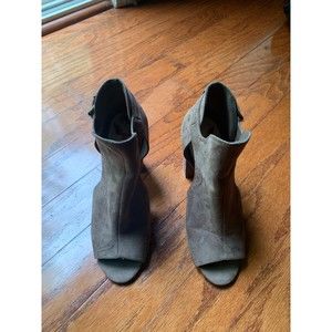 Block Heel Brown Sandal Size 8